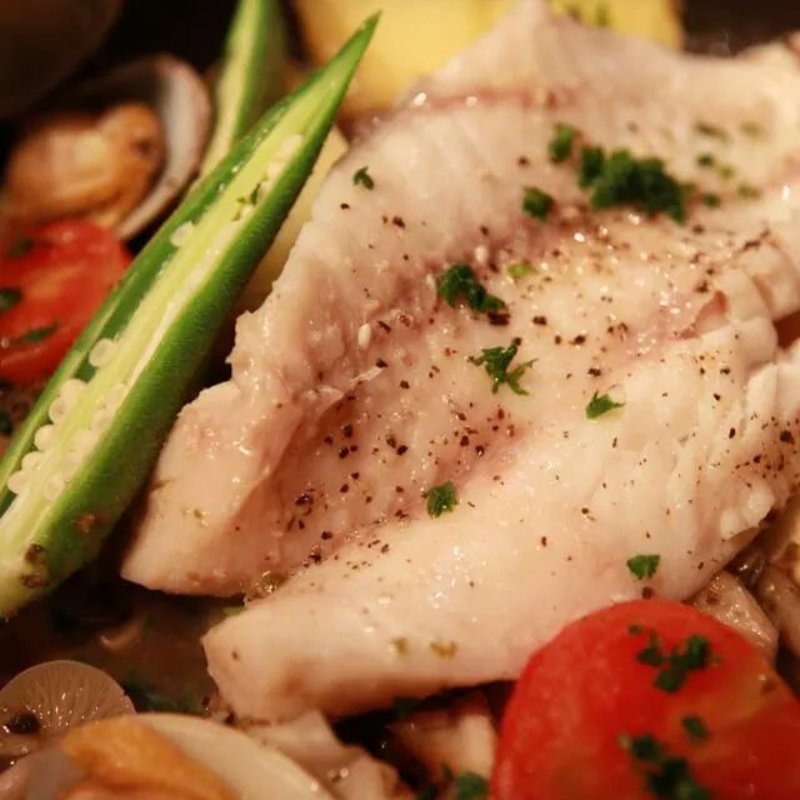 鮮魚と木の子の蒸し焼き(AGカフェ （AG cafe）)