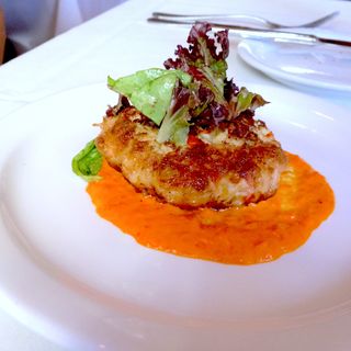 Crab Cake with Phillo Crust and Bell Pepper Sauce(Hexagone Restaurant)