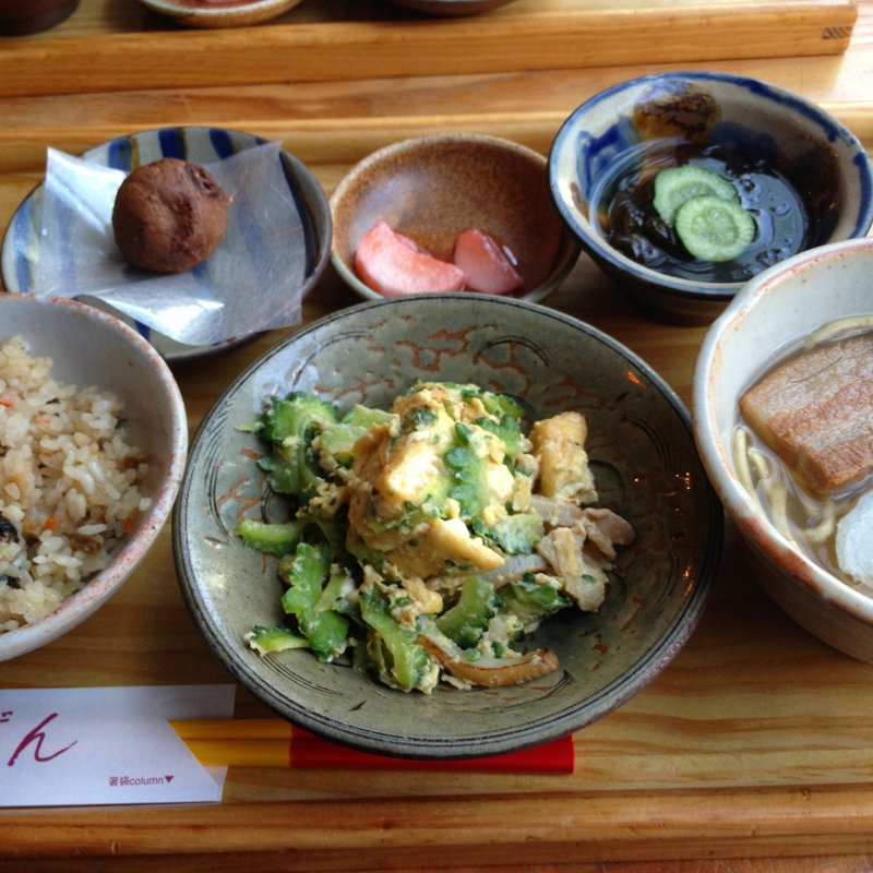 週替り定食-ゴーヤチャンプル-(泡盛古酒と琉球料理 東京うりずん)