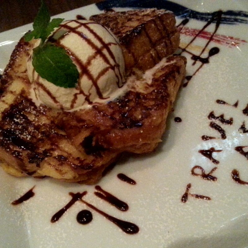 チョコバニラ　フレンチトースト(トラベル カフェ 池袋西口店 （TRAVEL CAFE）)