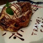 チョコバニラ　フレンチトースト(トラベル カフェ 池袋西口店 （TRAVEL CAFE）)