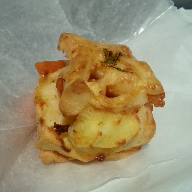 サーモンクリームチーズ　スコーン(コナノコスコーン　有楽町イトシア店)