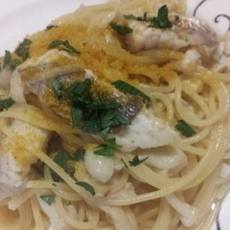 カラスミと鯛のビアンコスパゲティー(リ・オーノ)