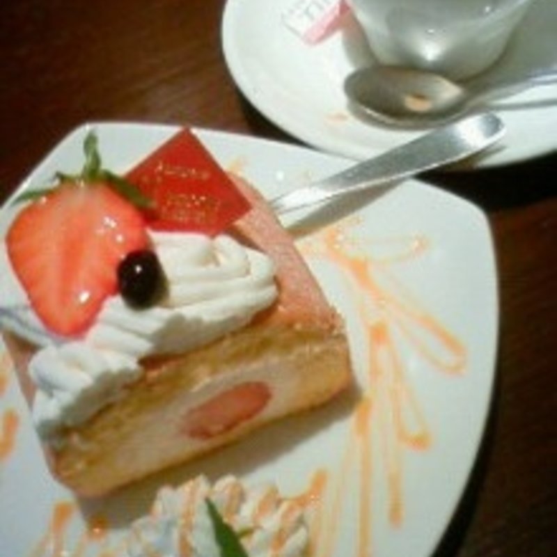 ロールケーキ(Ni-Yon （ニーヨン）)