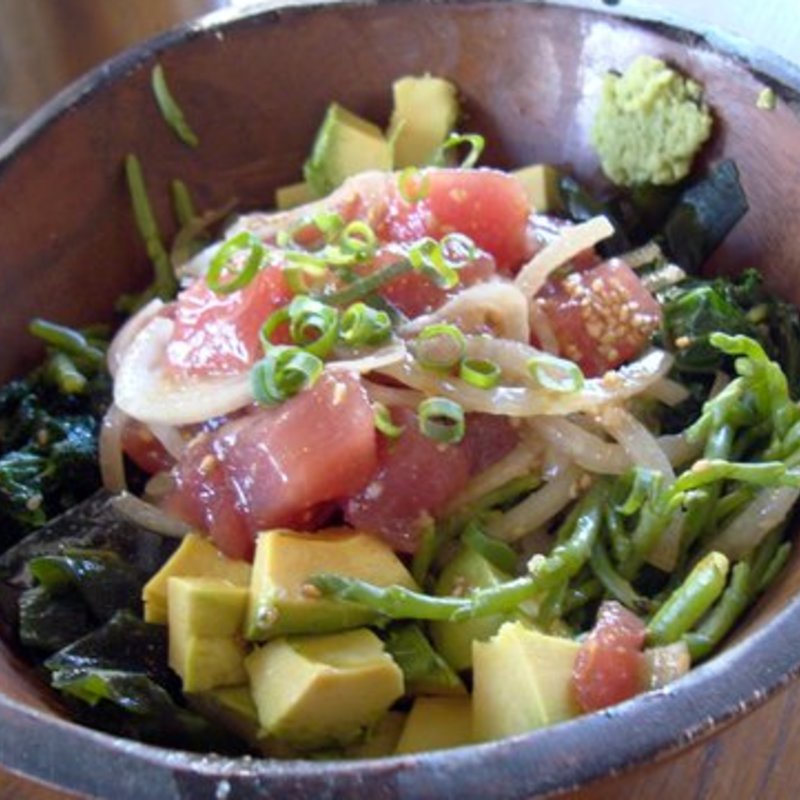 Ahi Poke Avocado Bowl(GOOFY Cafe & DIne)