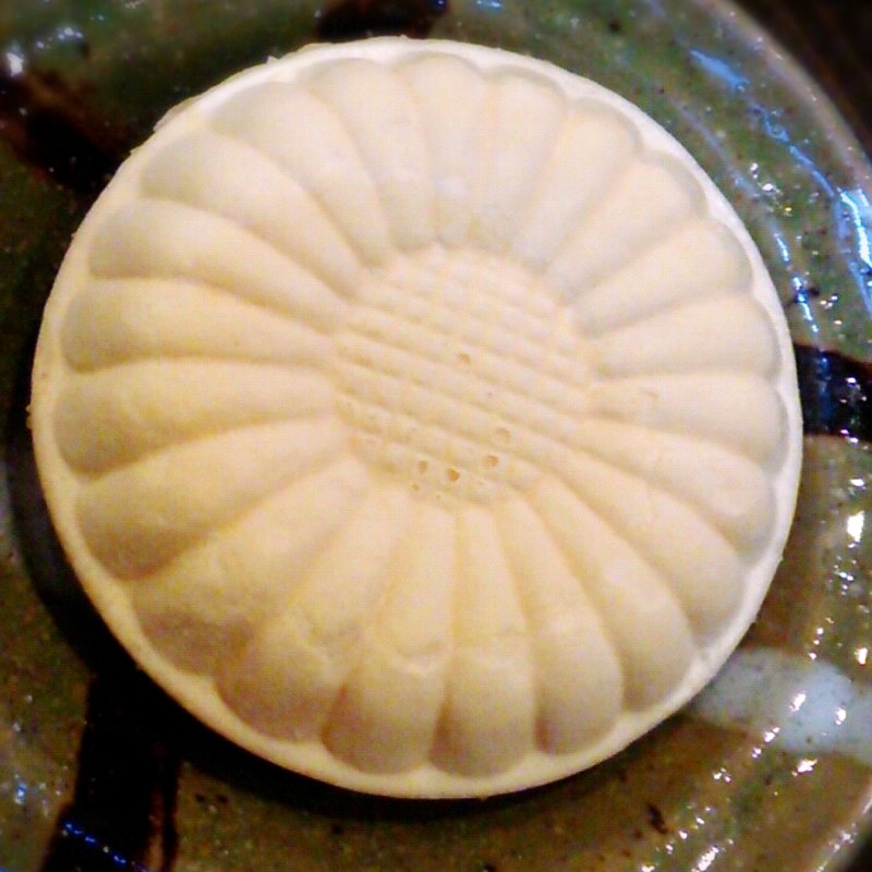 えびせん最中しおアイス(潮蔵 （しおぐら）)