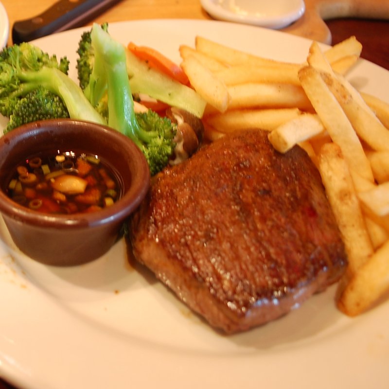 リブアイ・ステーキ(アウトバック・ステーキハウス 渋谷店 （OUTBACK STEAKHOUSE【旧店名】アウトバックグリル）)