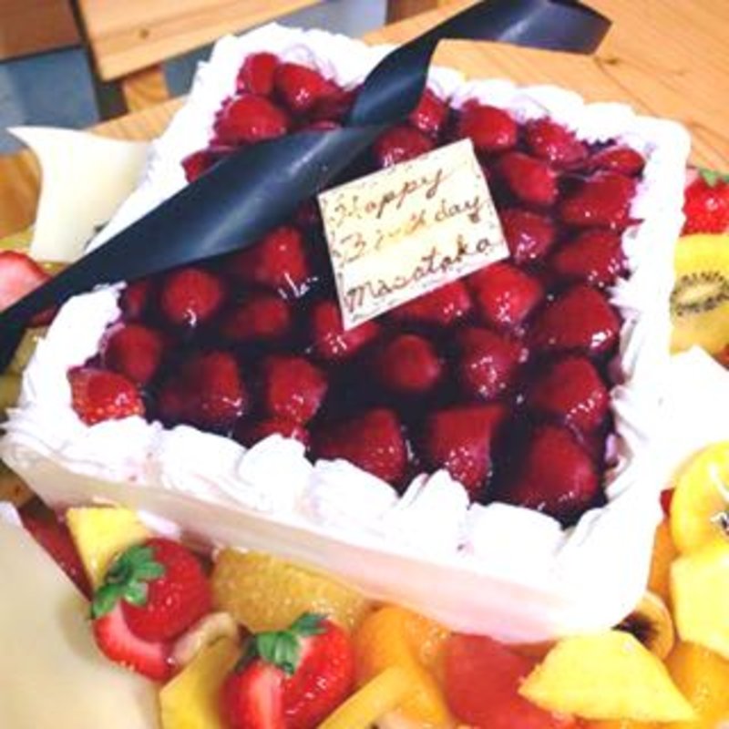 バースデーケーキ（オーダー品）(cafe ma-no)