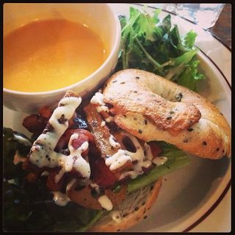 ベーグルサンド(カフェイチマルマルイチ （Cafe1001）)