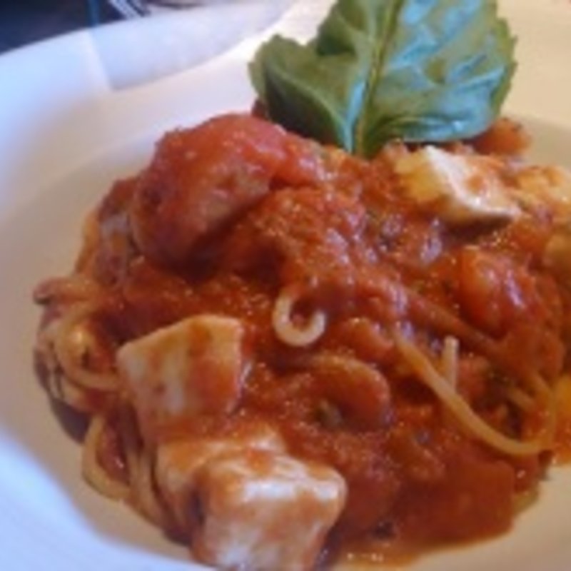 モッツァレラとトマトのパスタ(ARANCINO　BEACH　WALK)