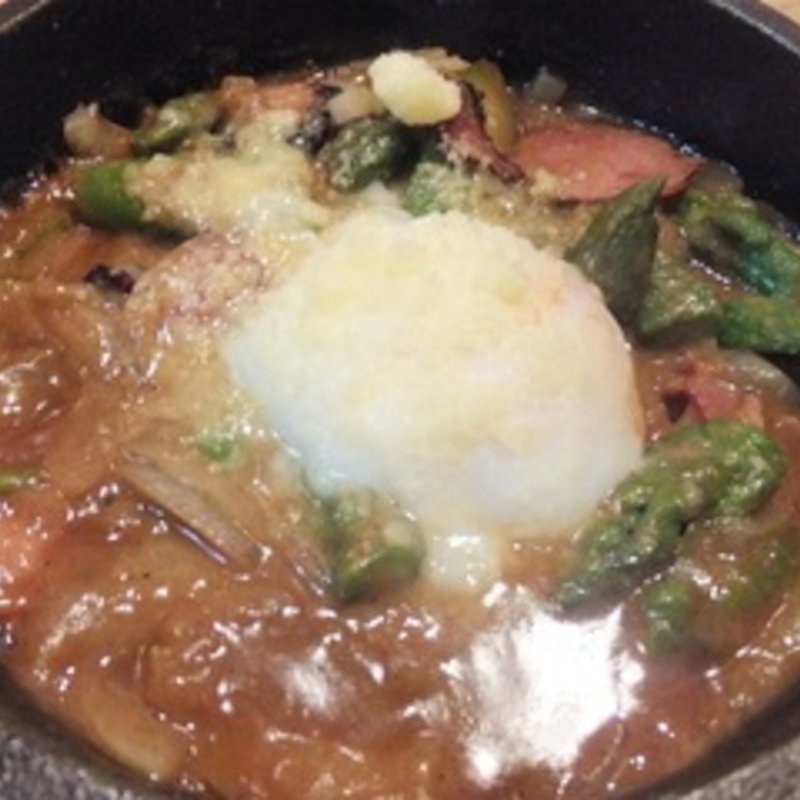 玉ねぎとじゃがいものチーズカレー(野菜を食べるカレーcamp express 武蔵小杉東急スクエア店)
