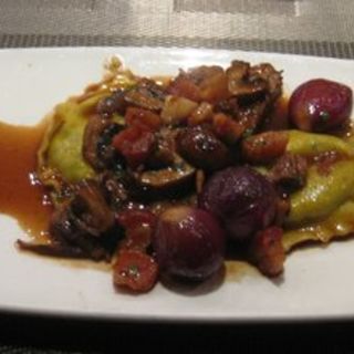 spinach and ricotta ravioli(Blue Fin)