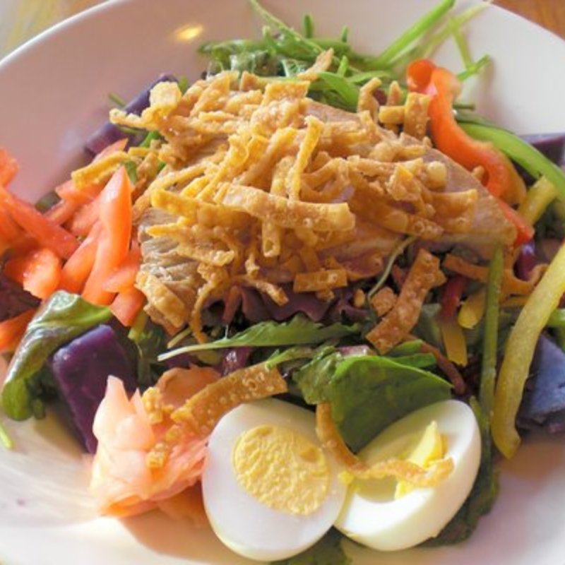 アヒサラダ(Tiki's Grill )