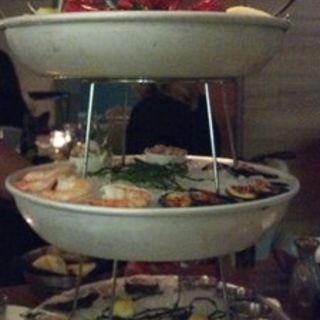 Seafood tower for 4(Blue Fin)