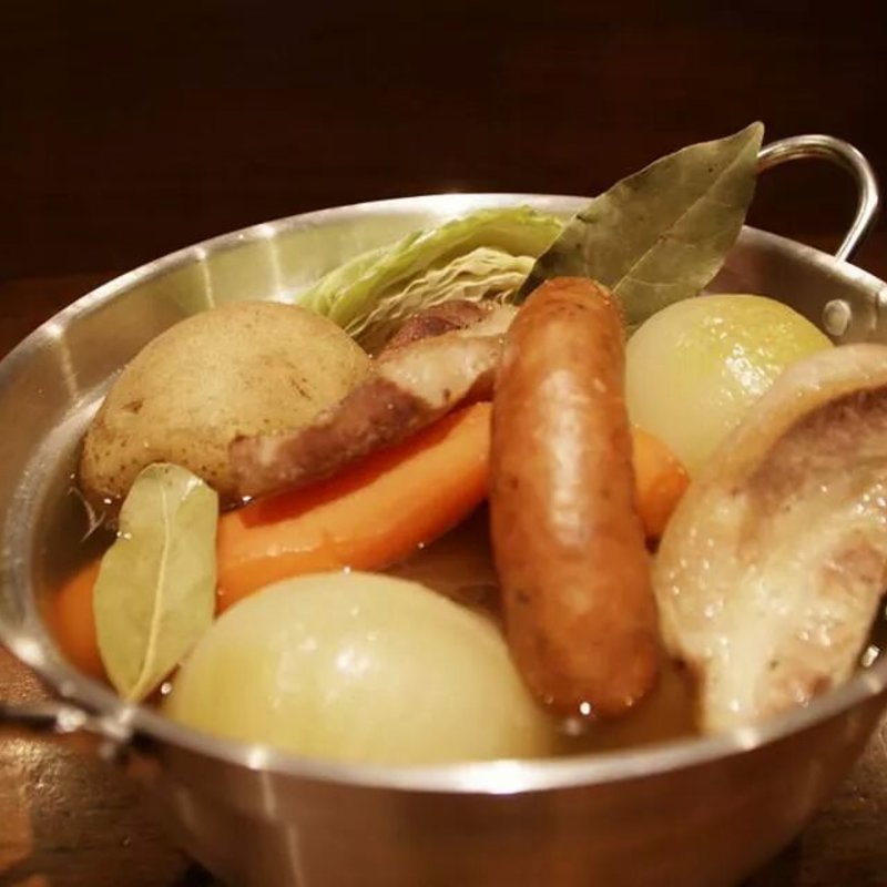 野菜たっぷりポトフ鍋(source)