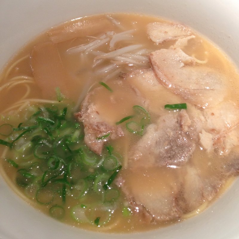 とんこつラーメン(素晴人 )