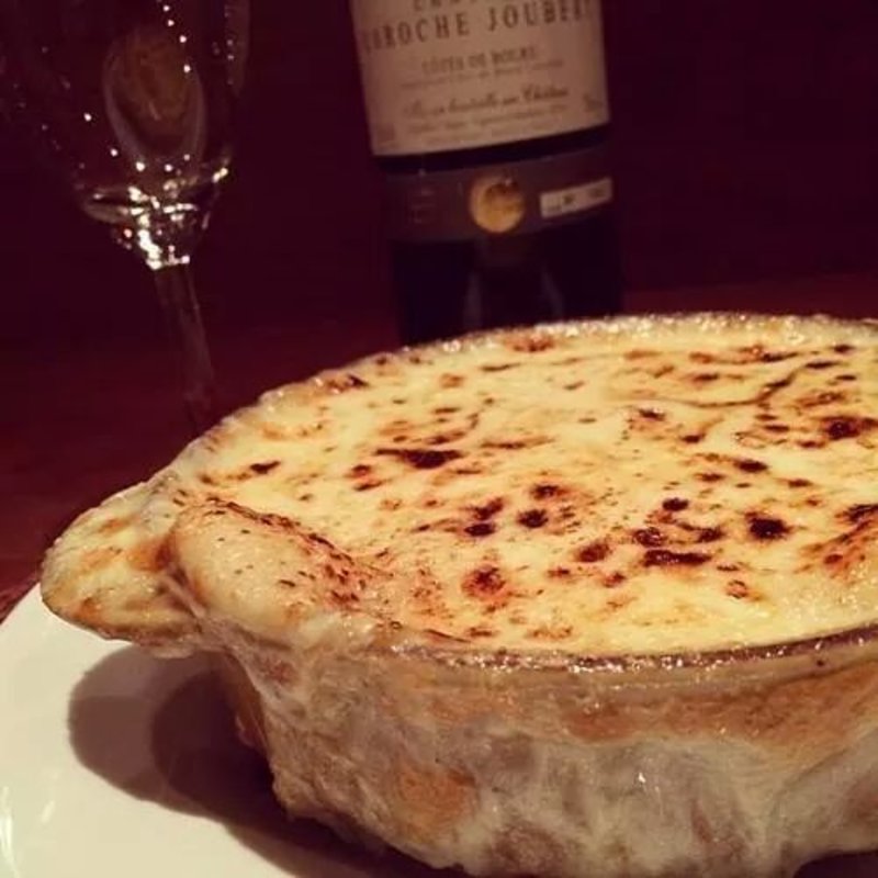 オニオングラタンスープ(source)