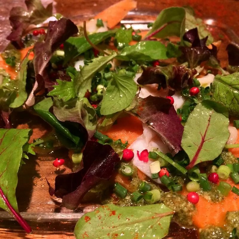 サーモンのカルパッチョ(source)