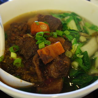 Pu-Erh Flavored Beef Stew with Green Tea Noodle  (Tea Station)