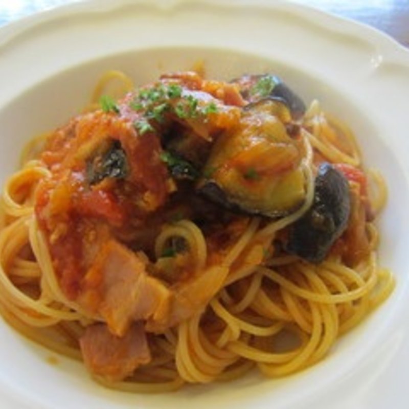 ナスとベーコンのトマトソース(Cafe*RINO （カフェ　リノ）)