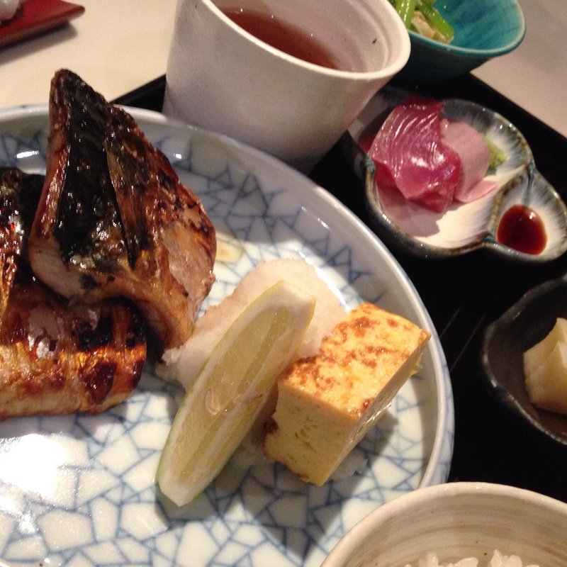 焼き魚定食(和食とお酒 きいろ 青山店)