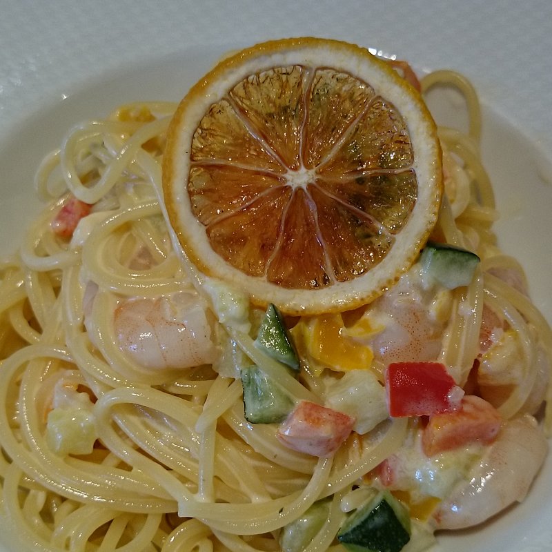 エビと夏野菜のレモンクリームパスタ(センプレコンテ 中島店 )