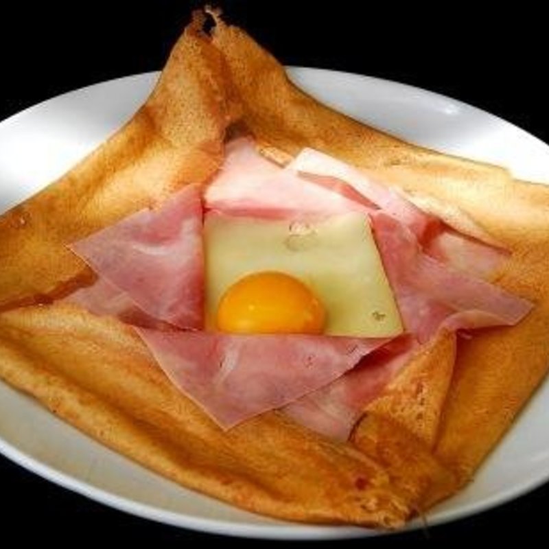 Ham, egg and Swiss cheese(CAFE TRISKELL)