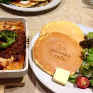 weekly pancake set(ジェイエス パンケーキカフェ 青山店 （j.s. pancake cafe）)