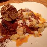  キャラメルバナナとナッツのフレンチトースト(LA LOBROS PAN TABLE CAFE 渋谷ヒカリエ店)