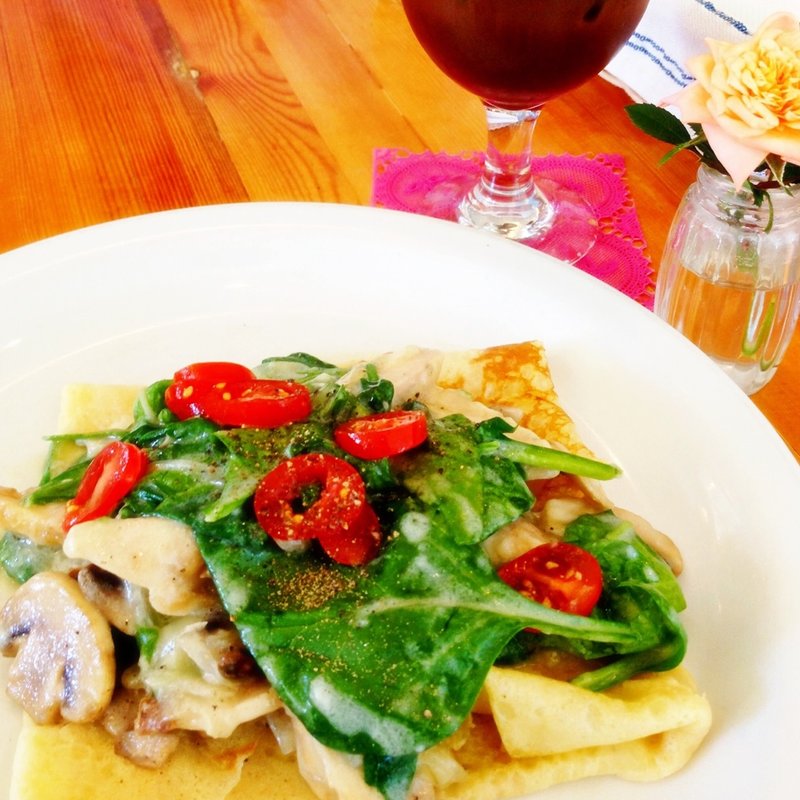 きのことほうれん草のクレープ(Cream Pot)