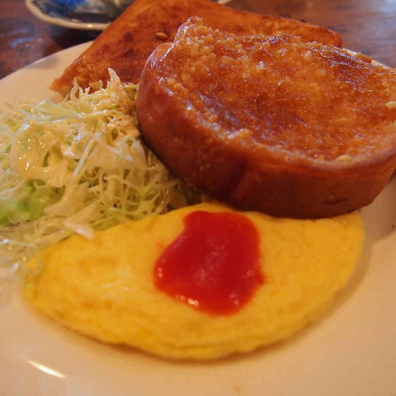 ブレンドコーヒー（モーニングサービス/アーモンドトースト）(カフェ ド ムッシュ 姫路店)