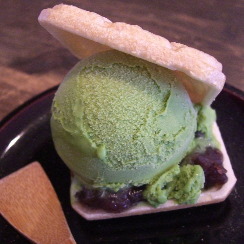 大納言アイス最中(北斎茶房)