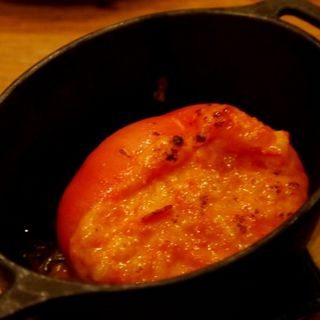 完熟トマトのリゾット詰めグラタン(シェフズ・ブイ 横浜ランドマークタワー店 （chef's V）)