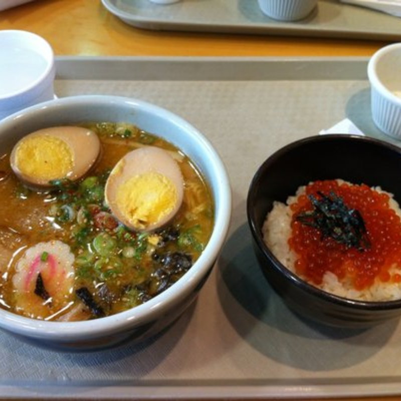 Miso ramen and ikura don(Santouka Ramen)