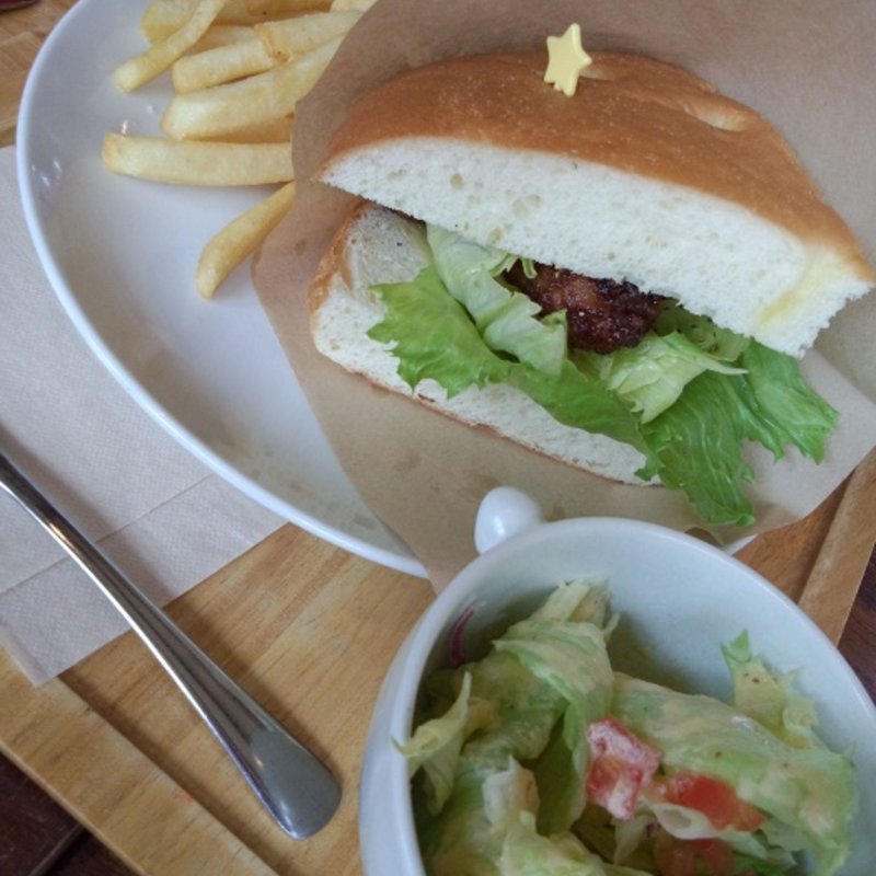 日替わりサンドウィッチのランチ(slow cafe （スローカフェ）)