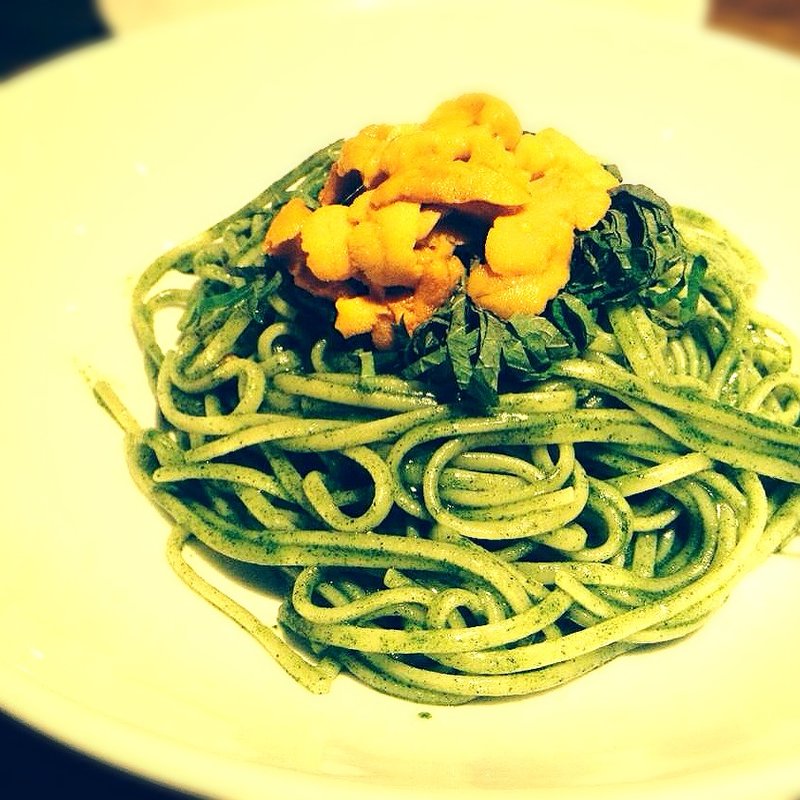 オホーツク産　生ウニと青紫蘇のリングイネ(IVY PLACE)