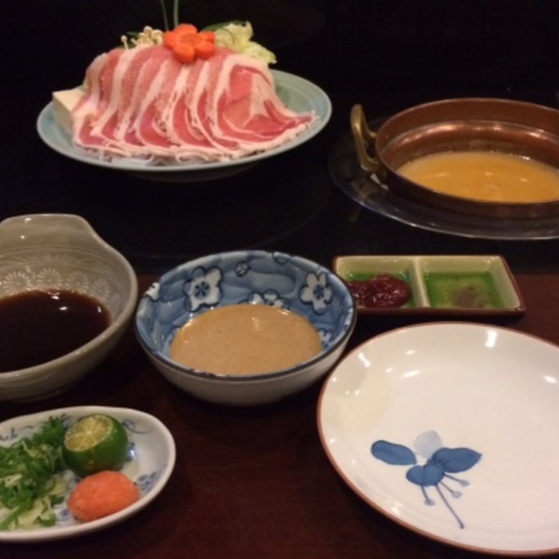 とんこつ豚しゃぶセット(知暮里)