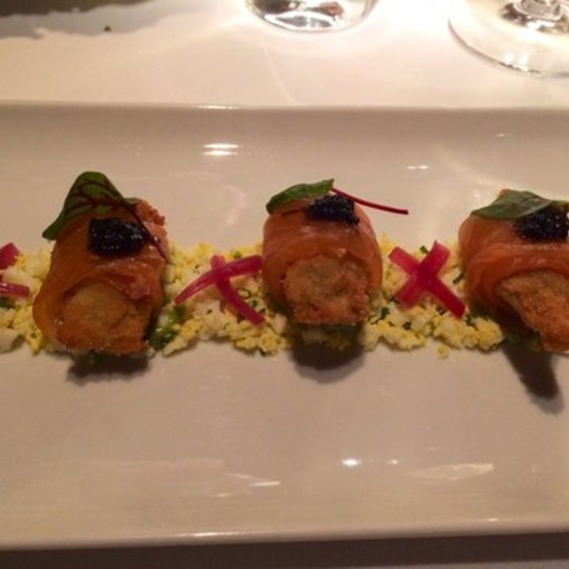 Oysters with salmon and caviar(RIVER CAFE)