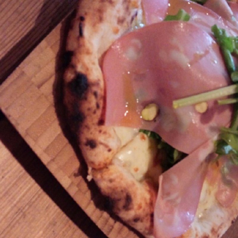 モルタデッラ　エ　ルーコラ(コノフォレスタ  )