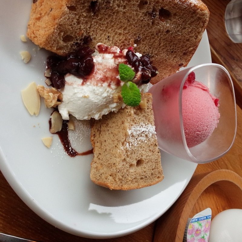 本日の手作りケーキセット(水辺のカフェ 三宅商店 酒津 )