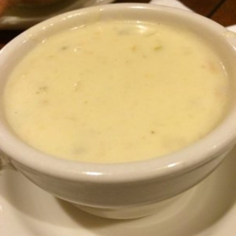 N.E. Clam Chowder(Chart House Waikiki)