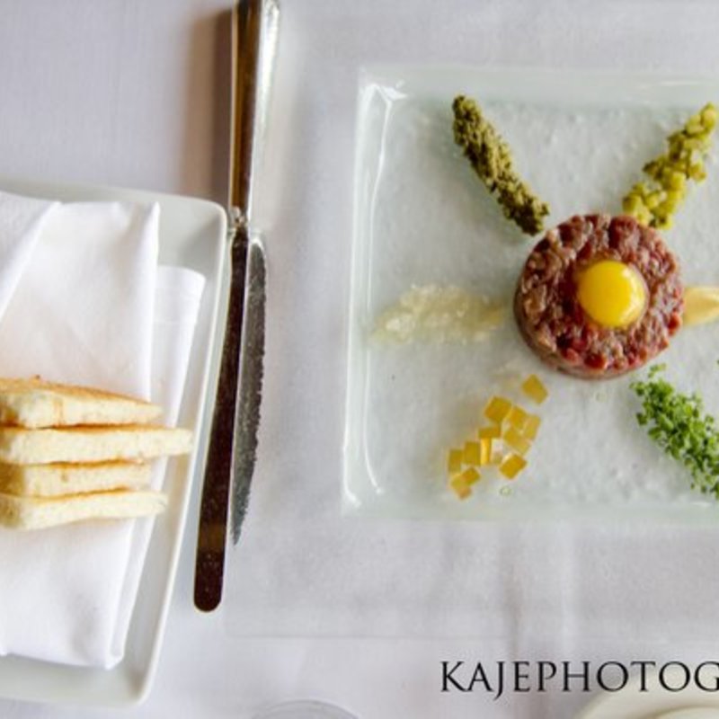 beef tartar with quail egg(RIVER CAFE)