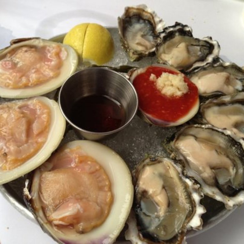 West coast oysters and cherrystones(Aquagrill)