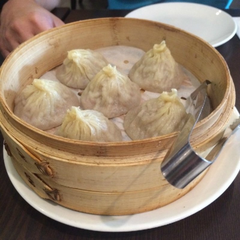 Steamed Pork Soup Dumpling 	 	(Little Dumpling)
