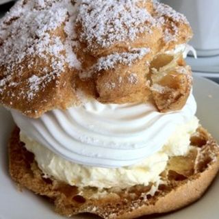 Cream Puff(Cafe Laufer)