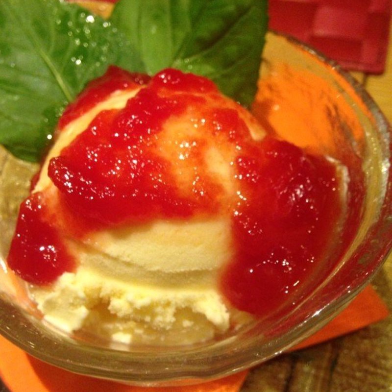 バニラアイス トマトジャム添え(農家レストラン 耕 -カルチェ-)