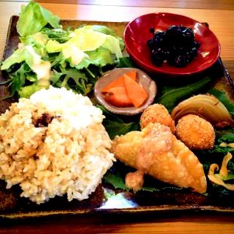 重ね煮ランチプレート(自然食レストラン三心五観)