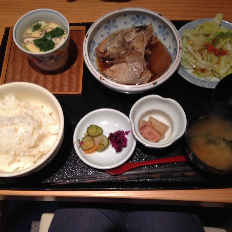 煮魚定食(魚菜屋　なかむら )