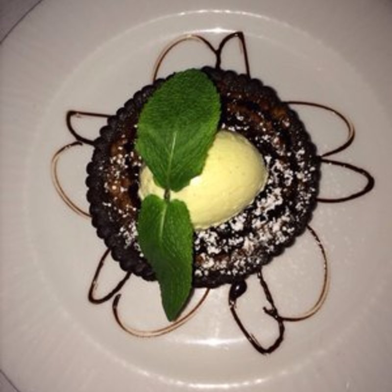 chocolate walnut cake(Aquagrill)