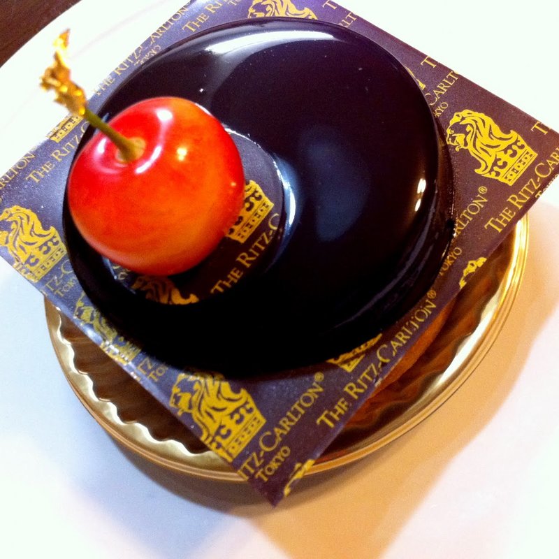 タルトチェリーショコラ (ザ・ロビーラウンジ)